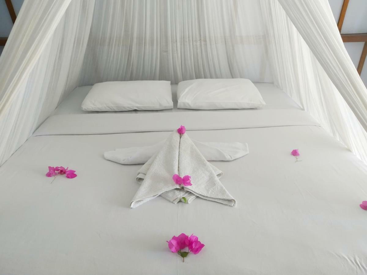 Sunset Beach Bungalow Gili Meno Zewnętrze zdjęcie
