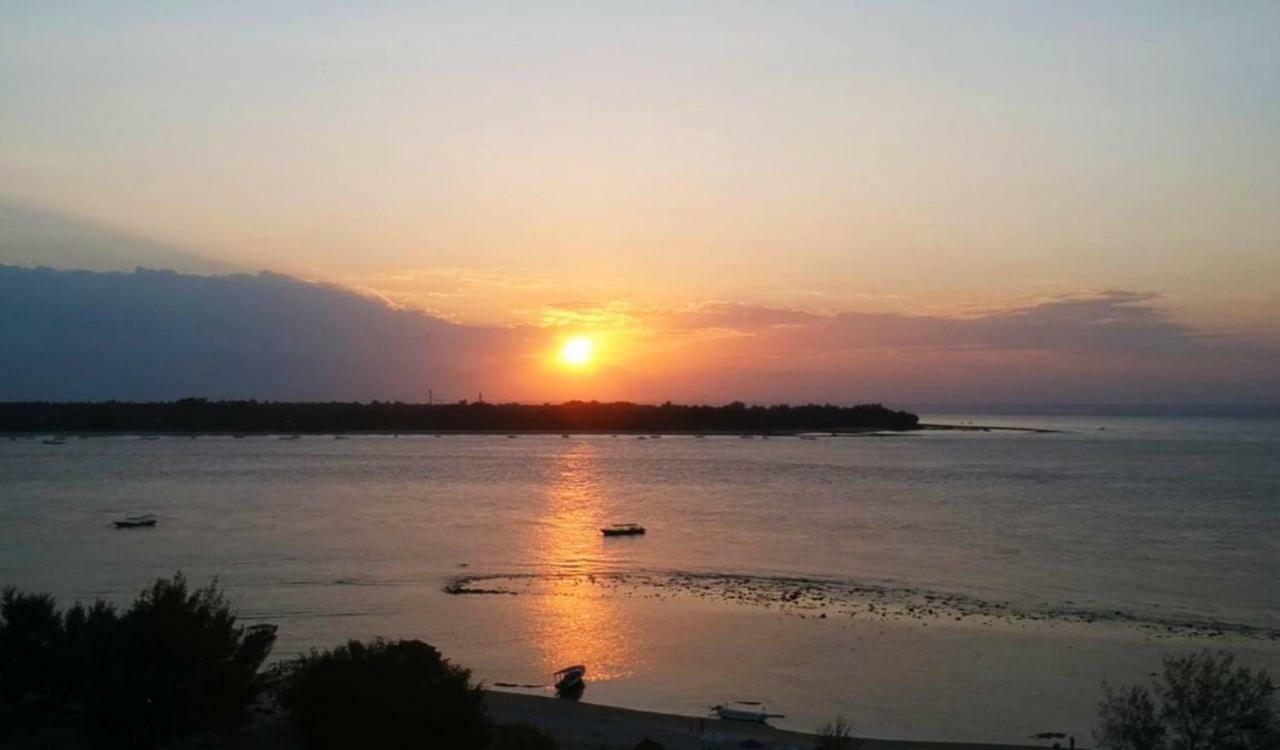 Sunset Beach Bungalow Gili Meno Zewnętrze zdjęcie