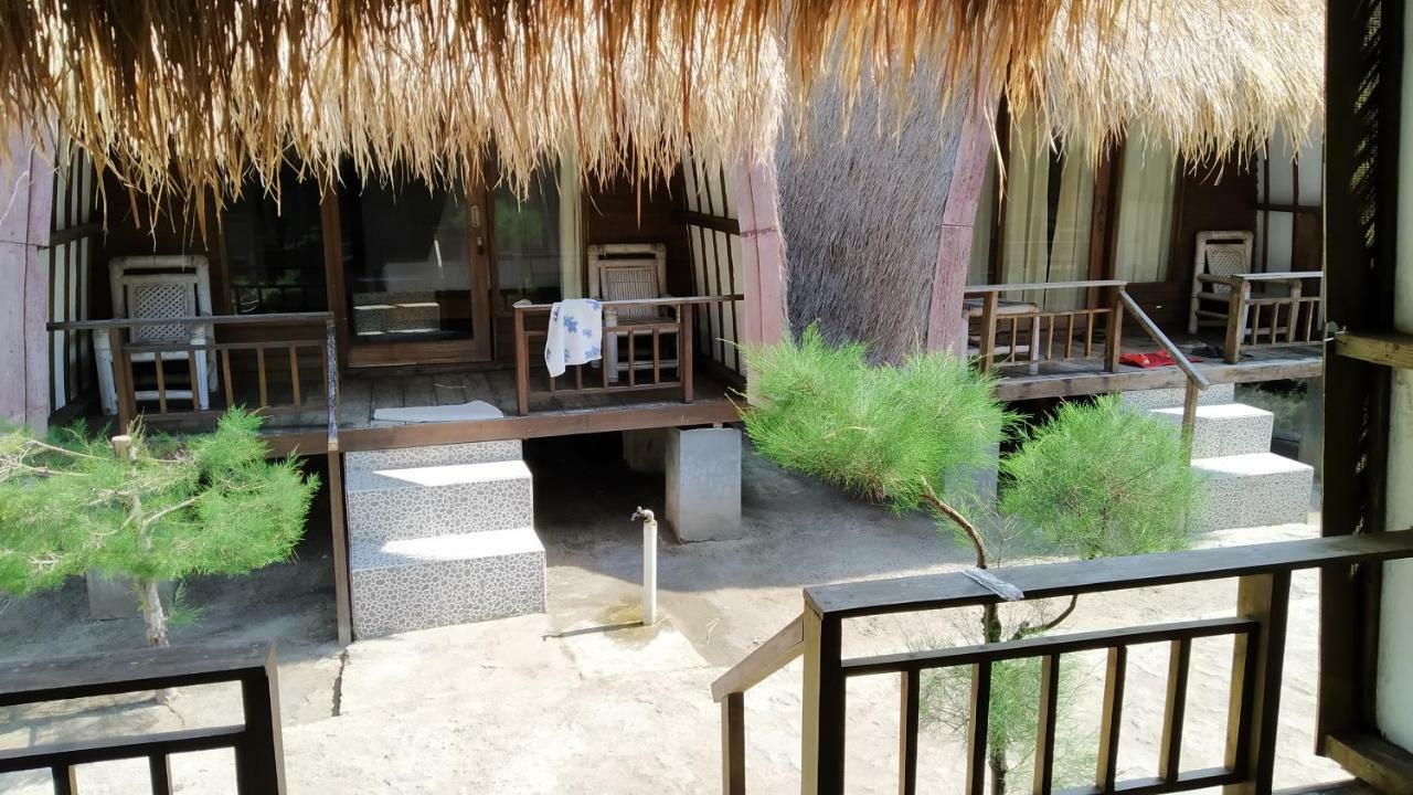 Sunset Beach Bungalow Gili Meno Zewnętrze zdjęcie