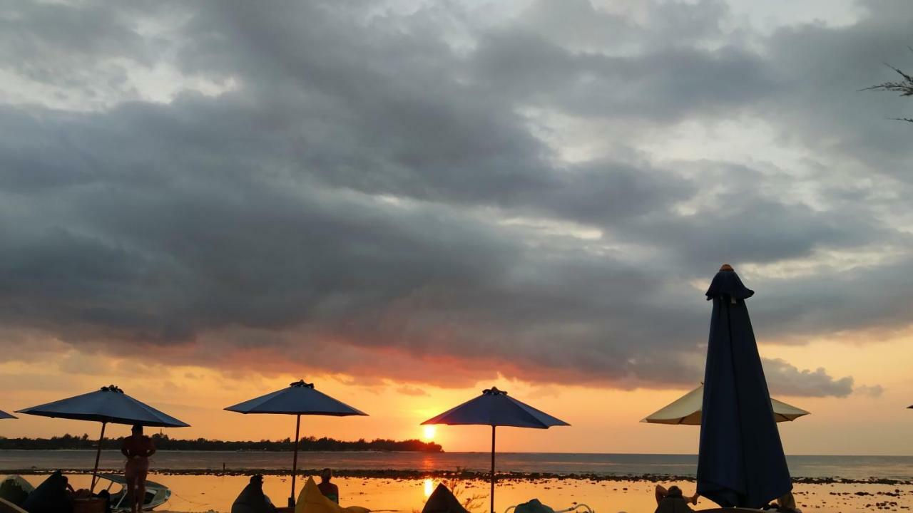 Sunset Beach Bungalow Gili Meno Zewnętrze zdjęcie